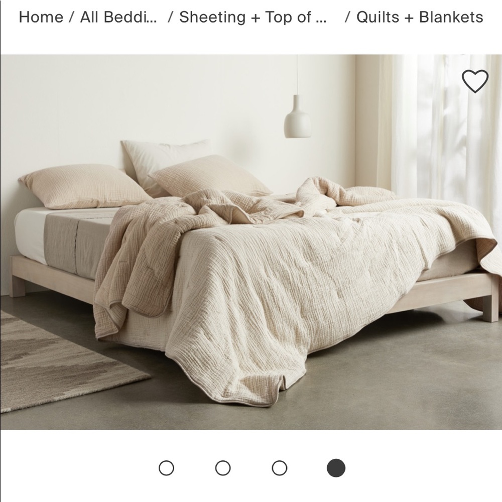 Parachute King Cloud Cotton Quilt and 2 King Shams